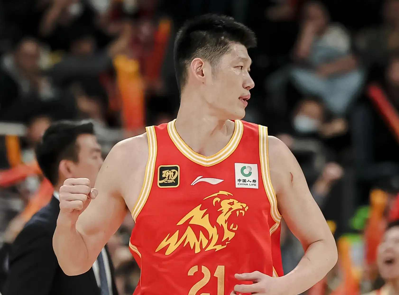 开云体育APP下载-广东队力克雷霆，赵继伟高光表现的简单介绍