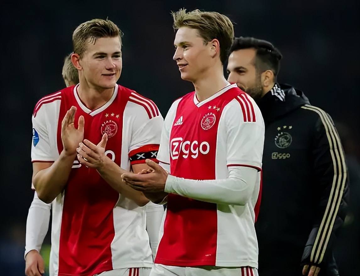 马赛翻盘韩国，范戴克点燃赛场